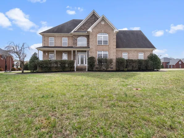 2051 Alycia Way, Pleasant View, TN 37146