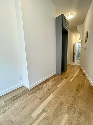 Rented by J PRESTON AND ASSOCIATES INC | media 7