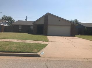 6806 NW Ferris Pl, Lawton, OK 73505