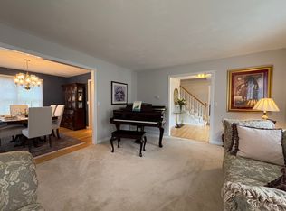 5 Autumn Ln, Natick, MA 01760