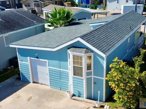 748 E Clam Cir, Port Isabel, TX 78578