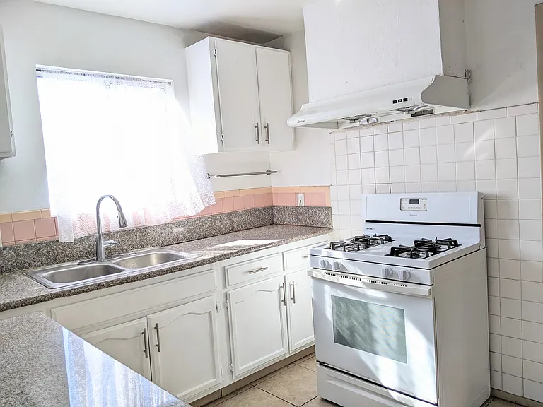 133 E Avenue 32 #2 — Photo 11