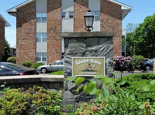 39 Bullocks Point Ave APT 2C, Riverside, RI 02915