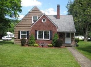 10 Poplar Hill Rd, Binghamton, NY 13901