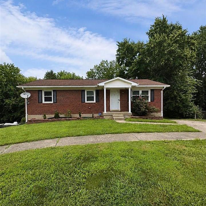 1st image of 108 Wedgewood Ct