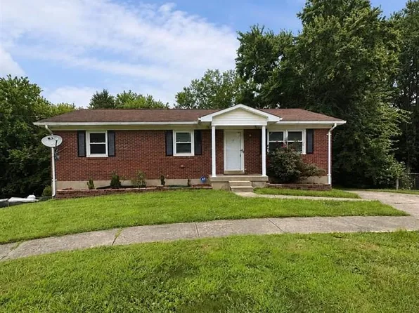 108 Wedgewood Ct, Radcliff, KY 40160