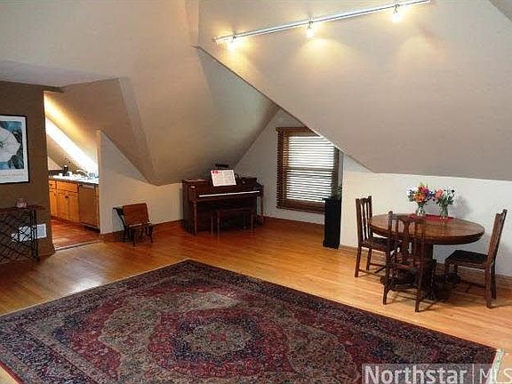 4th image of 524 Laurel Avenue