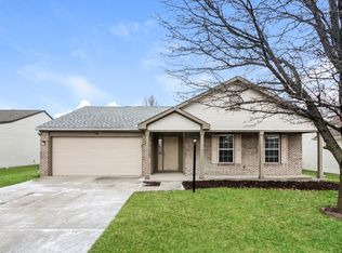 7904 Grand Gulch Dr, Indianapolis, IN 46239