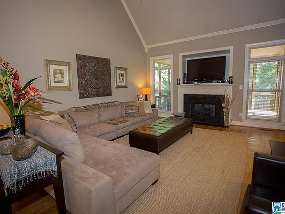 4th image of 537 Rolling Hills Dr