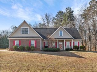 176 Friends Farm Way, Stokesdale, NC 27357