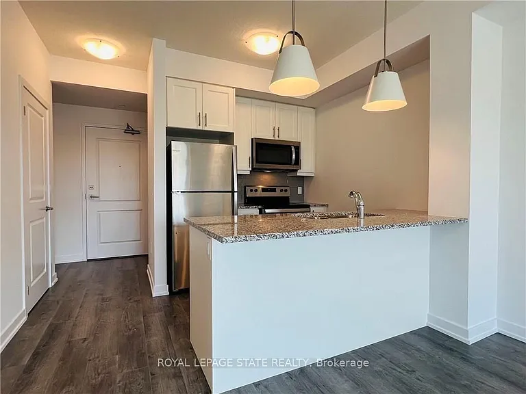 5055 Greenlane Rd #403 — Photo 6