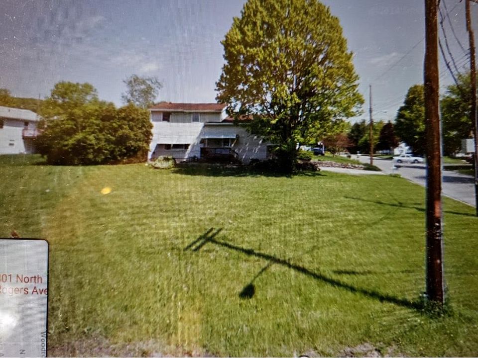 2nd image of 801 N Rogers Ave