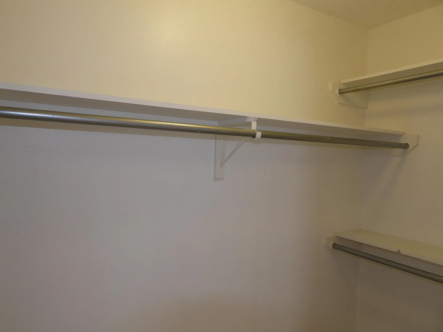 2101 Bahamas Drive - 3 — Photo 4