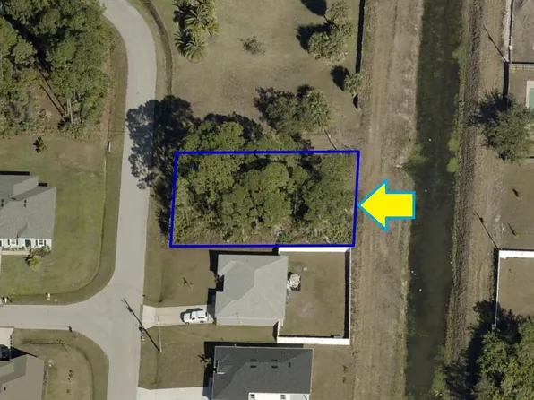 2321 Hagoplan Ave SW, Palm Bay, FL 32908