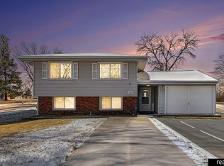 6605 S 86th St, Omaha, NE 68127