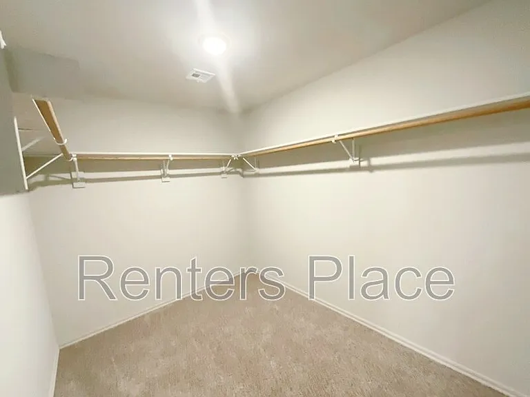 3318 N 23rd West Ave — Photo 16