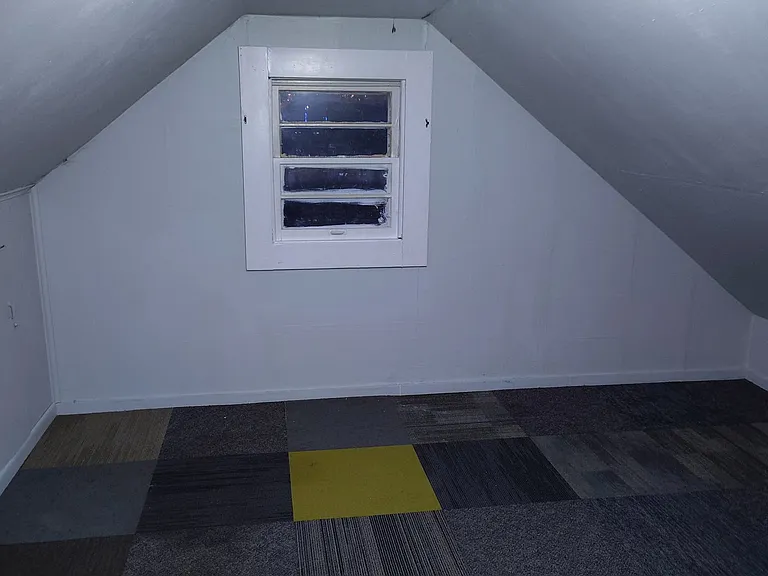 1404 N Harrison St — Photo 6