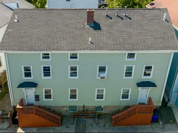 129 Branch St, Fall River, MA 02721