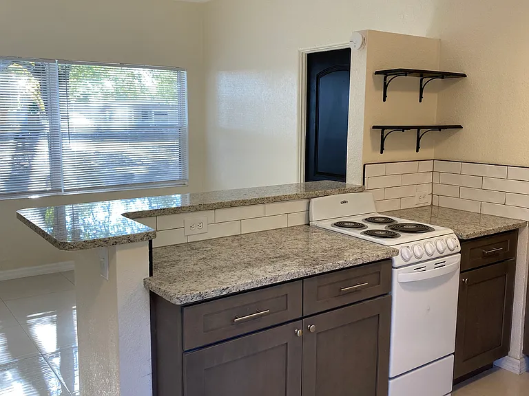 5235 Brosche Rd — Photo 8