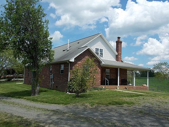 2nd image of 481 Lafayette Ln