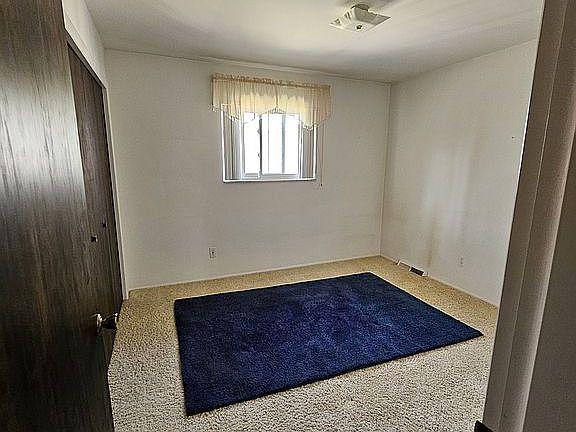 4th image of 4002 Lamont Dr