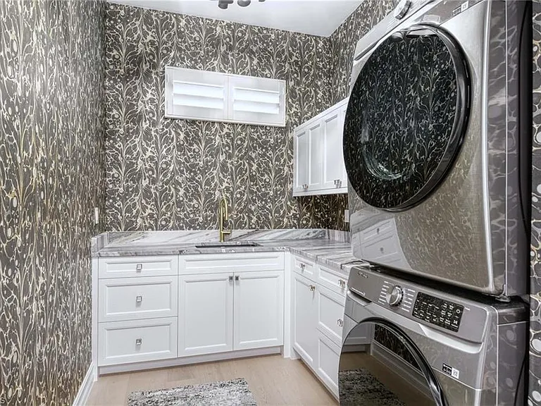 9013 Terranova Dr — Photo 37