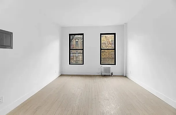 Rented by REAL New York | media 11