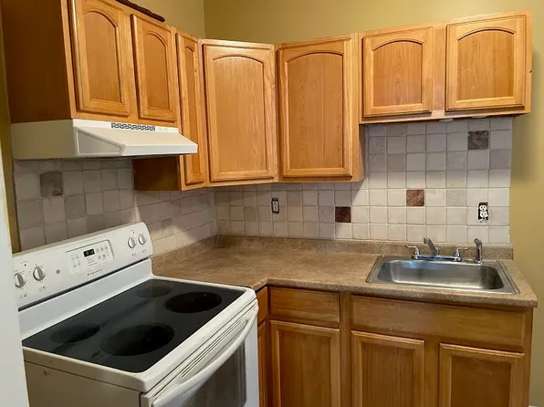 1422 Kerbaugh St, Philadelphia, PA 19140