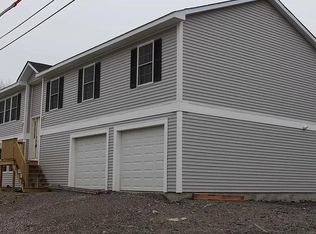 26 Oak St #1A, Portsmouth, RI 02871