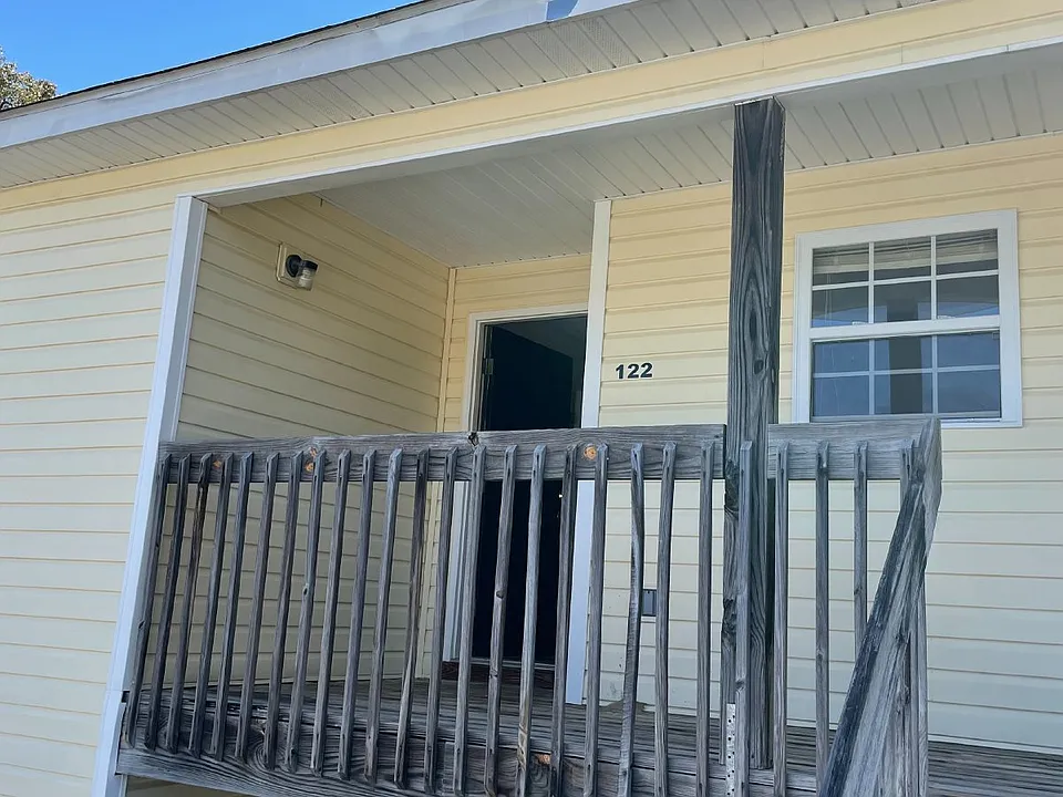 101 Hall St #122