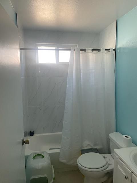 2nd image of 1718 S Oxford Ave APT 5