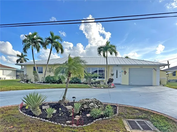 1240 Shelby Pkwy, Cape Coral, FL 33904