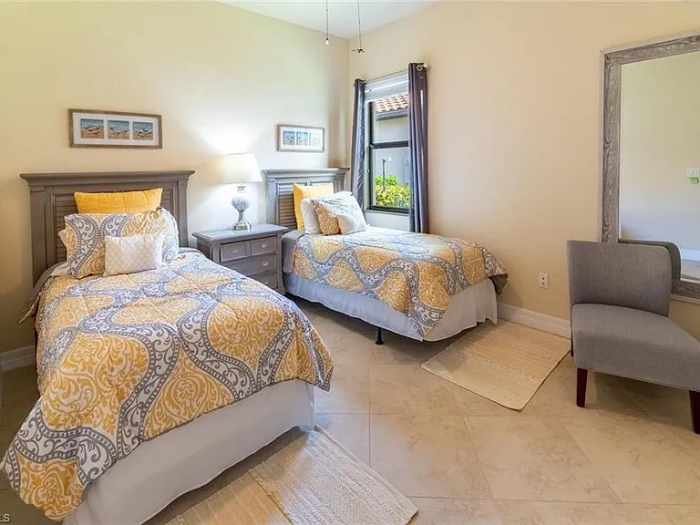 9372 Vercelli Ct — Photo 25