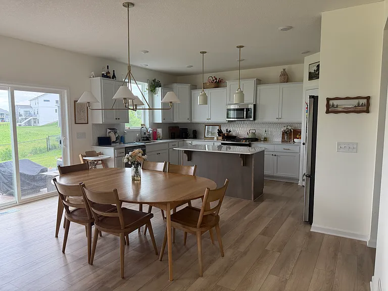 1903 Sparrow Dr — Photo 6