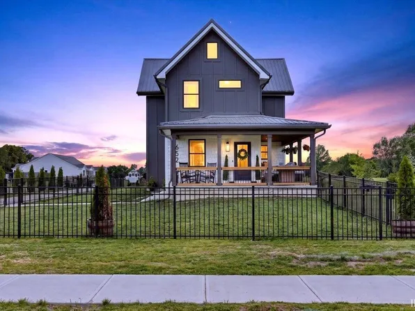 652 S Main St, Whitestown, IN 46075