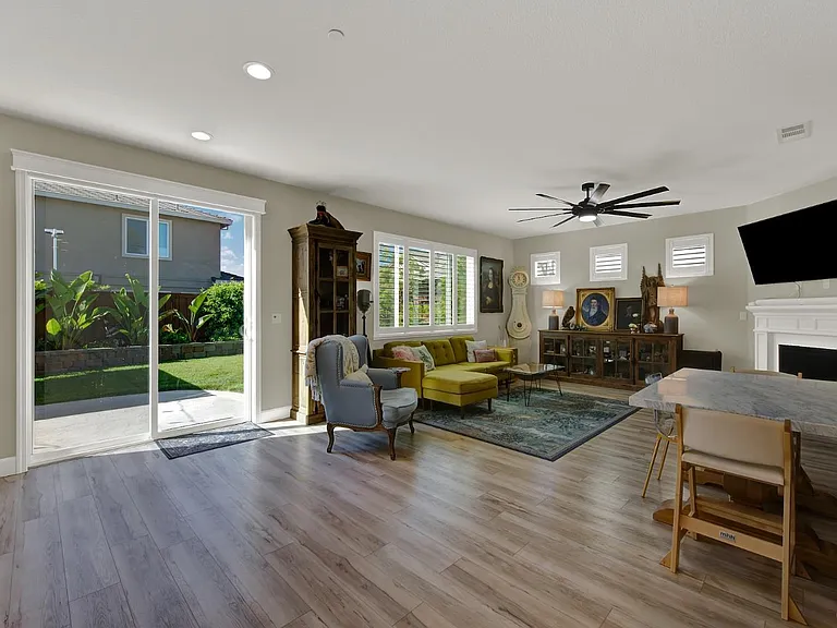 4037 Crane Ct — Photo 17