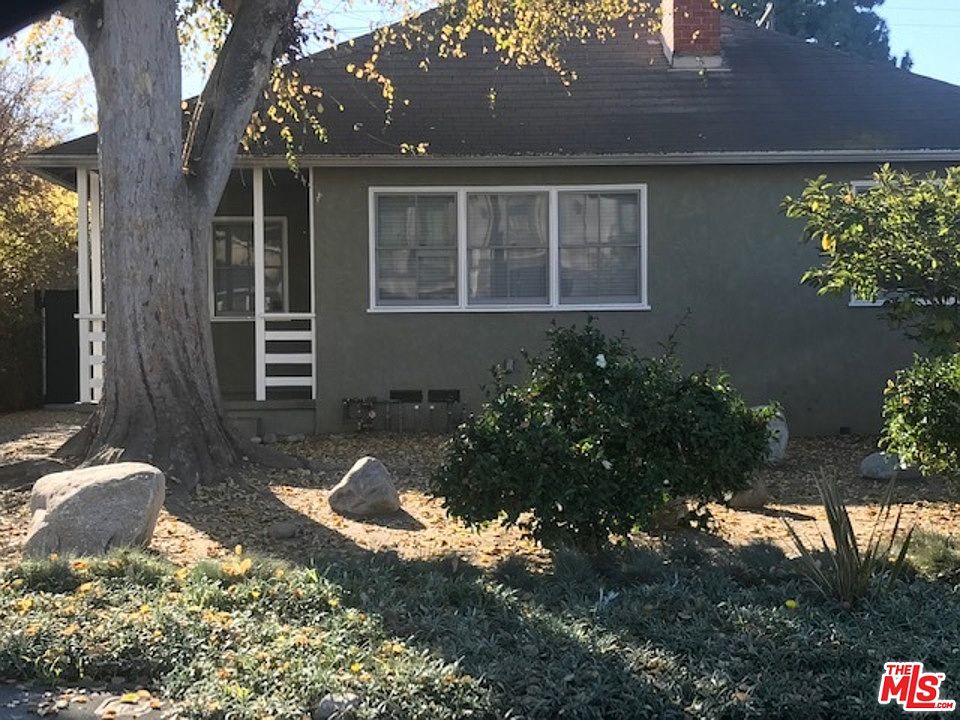 1st image of 2841 Malcolm Ave