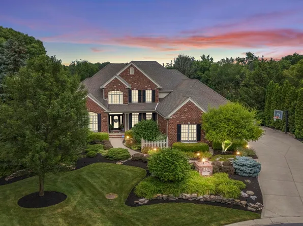 11924 Tillbury Cv, Fort Wayne, IN 46845