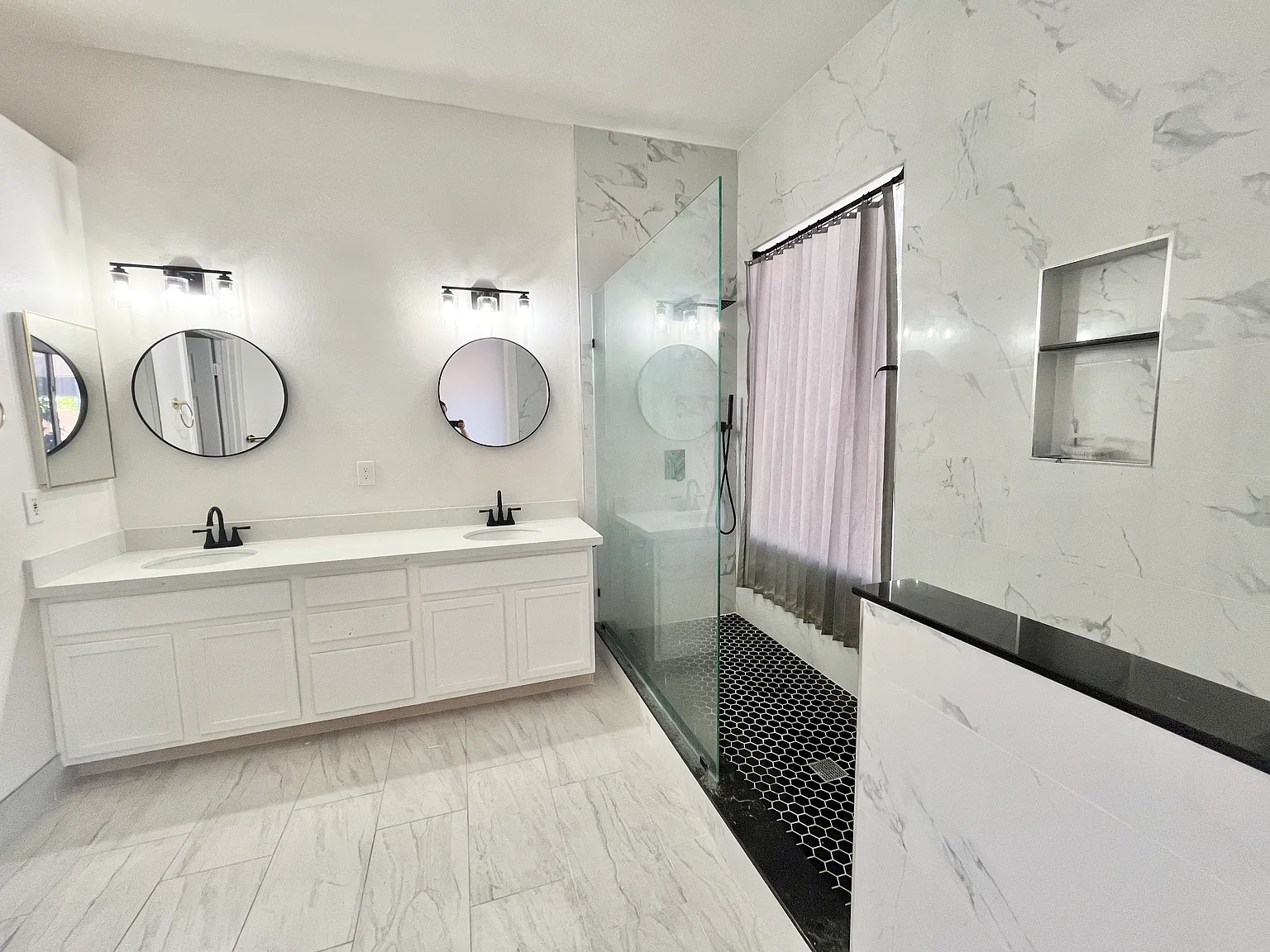 4 bed, 2000 sqft, $3,000 — Photo 3