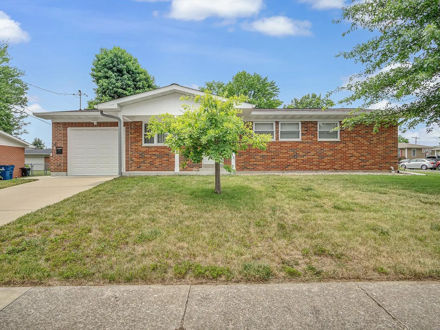 1805 Cornell Ave photo 1