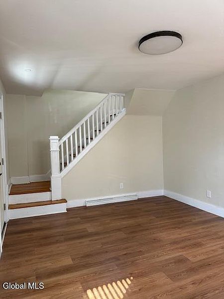 5th image of 141 N Toll Street
