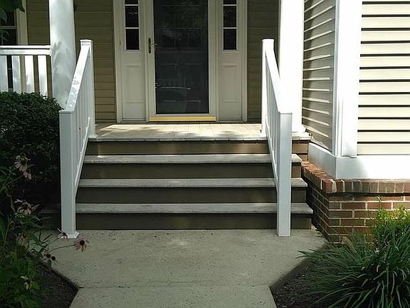 3rd image of 474 Braceland Dr