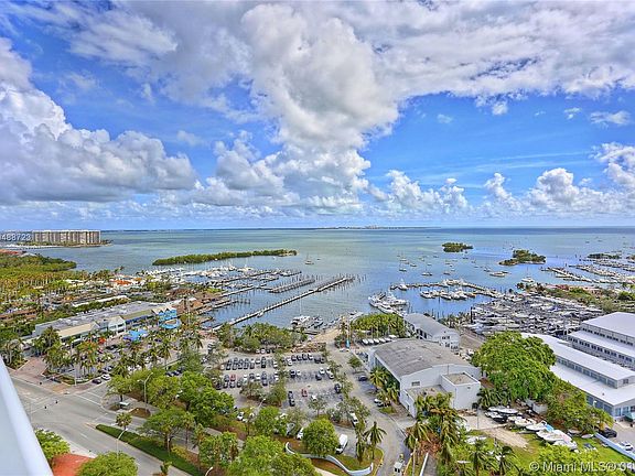 2nd image of 2627 Bayshore Dr #2306