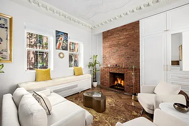 92 Horatio Street, #MAISONETTE-1B