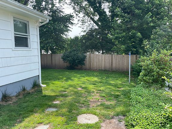 2nd image of 85 Floral Ave