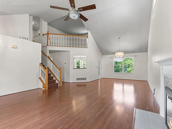 4th image of 194 Stamford Dr