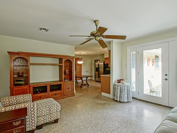 4th image of 4509 Henican Pl