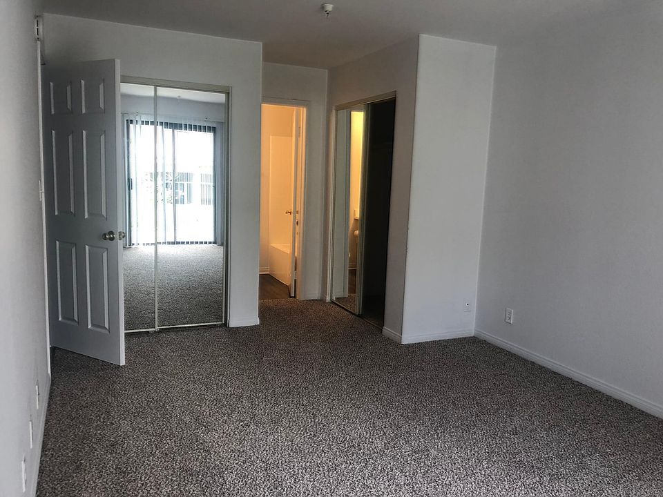 2nd image of 13935 Lemoli Ave APT 19