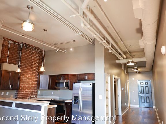 3rd image of 232 E 11th St APT 205