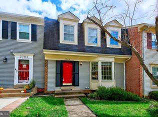 2785 Knollside Ln, Vienna, VA 22180